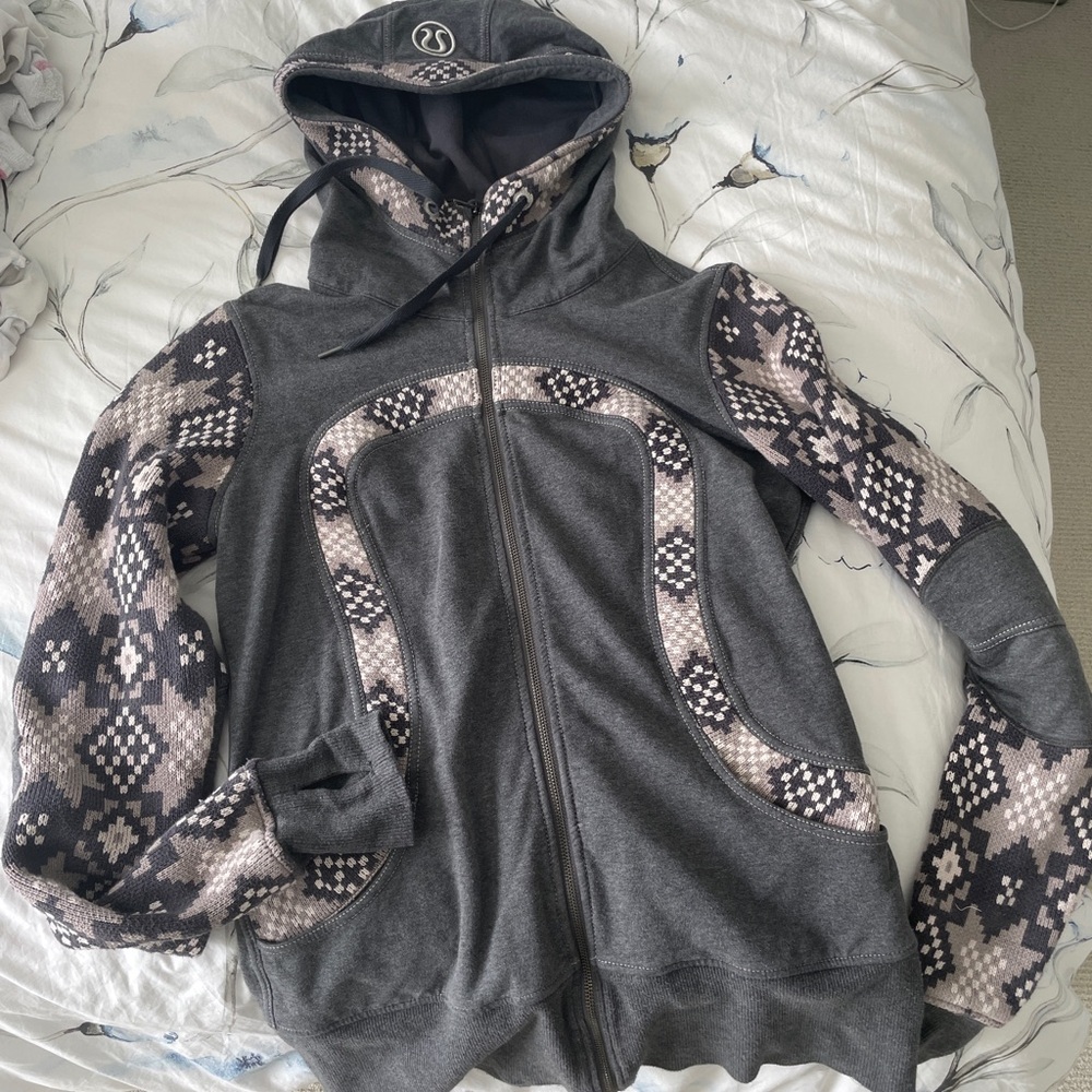Lululemon long scuba Patterned Hoodie